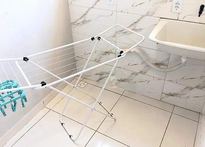 Casa Nova Bem Aconchegante Bairro Tranquilo E Pertinho De Tudo Rua Principal A Pituba E Praias Lojas Restaurantes E Bares