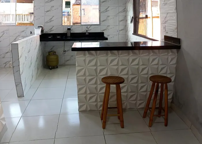 Casa Nova Bem Aconchegante Bairro Tranquilo E Pertinho De Tudo Rua Principal A Pituba E Praias Lojas Restaurantes E Bares