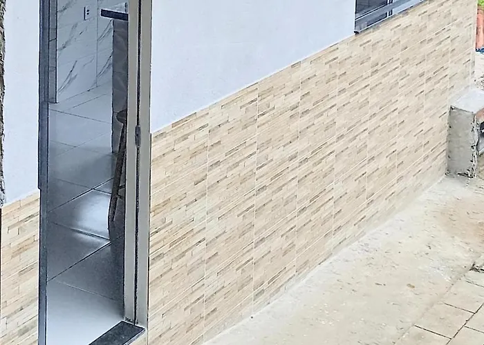 Casa Nova Bem Aconchegante Bairro Tranquilo E Pertinho De Tudo Rua Principal A Pituba E Praias Lojas Restaurantes E Bares